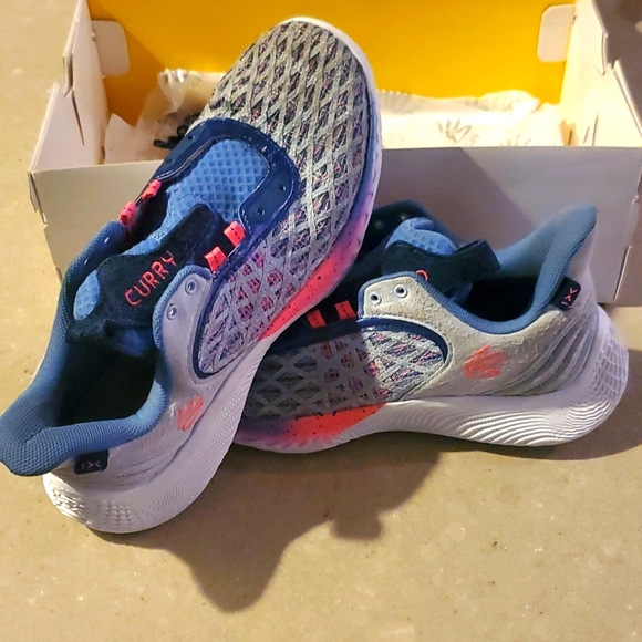 Under Armour Curry 9 - Picture 1 of 5